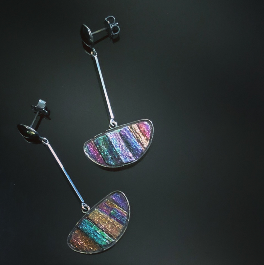 Mod Bar Earrings With Rainbow Hematite